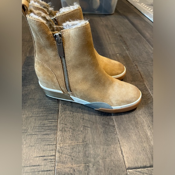 Dolce Vita Zelma bootie sneaker - Picture 5 of 6